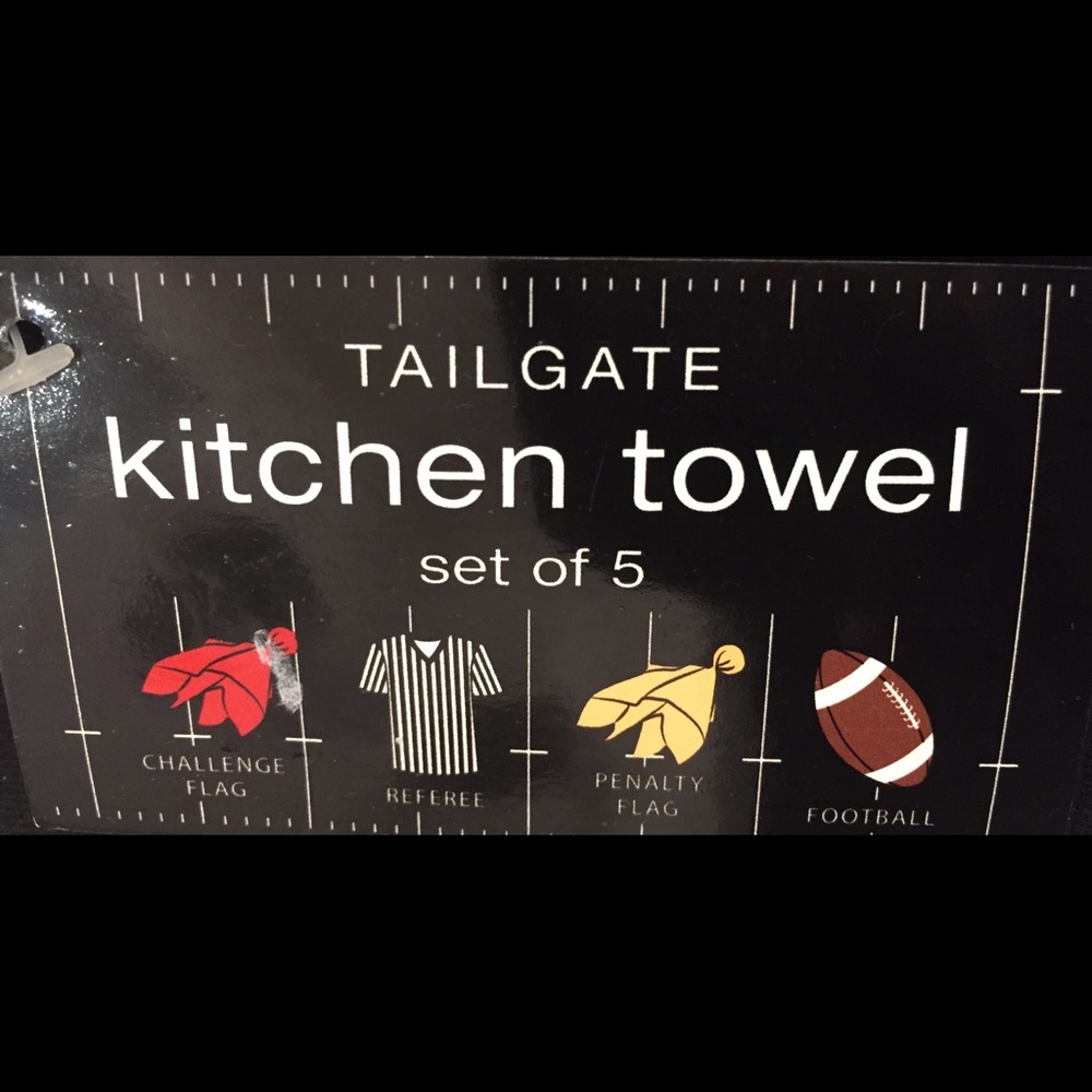 Kitchen Towels 5pc โFootballโ Set NWT - - Picture 3 of 6